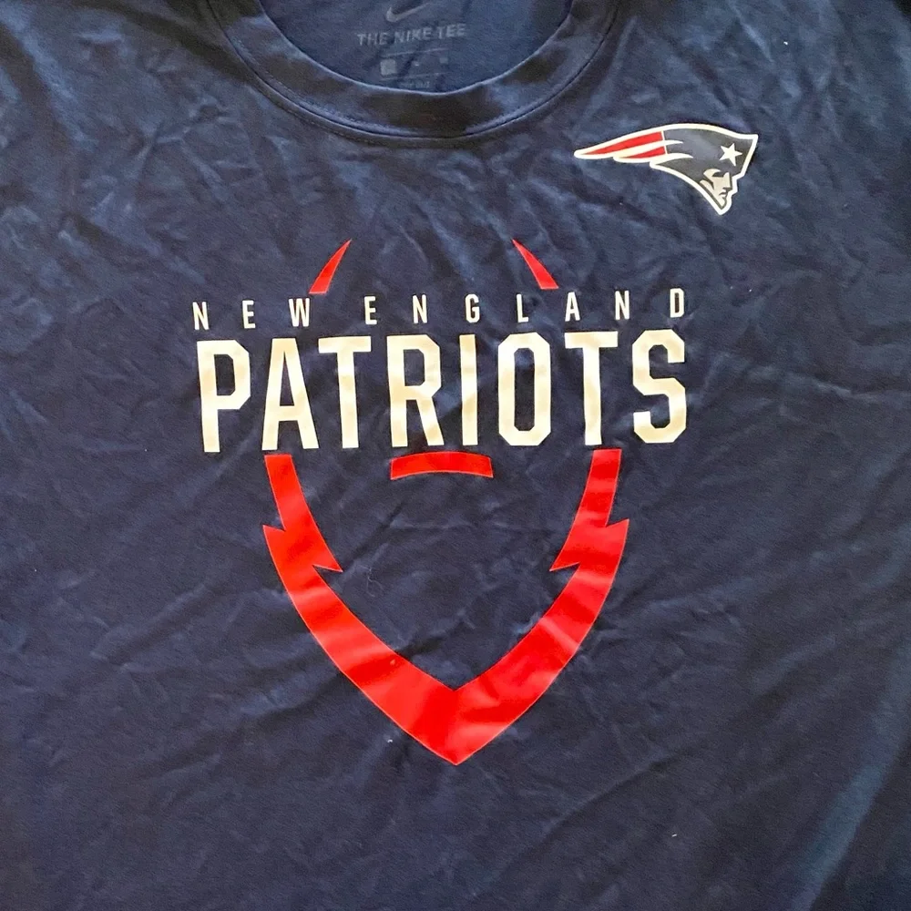 Nike New England Patriots short sleeve tee - Picture 3 of 7